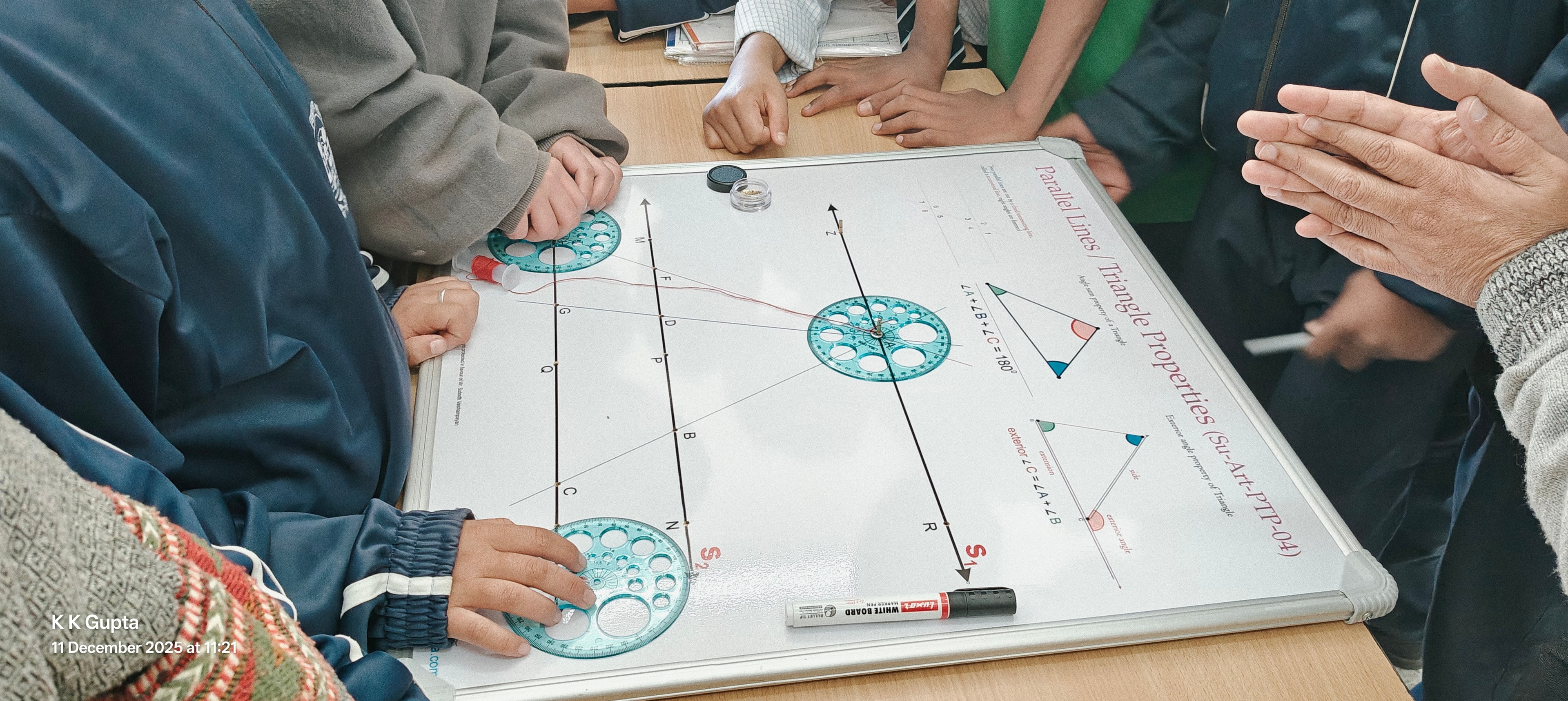 Students exploring Triangle Properties — Su-Art-PTP-04
